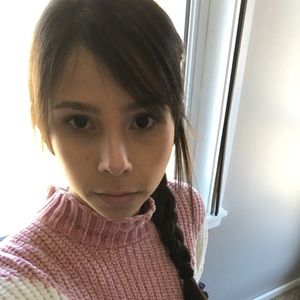 Meet your Posher, Daniela